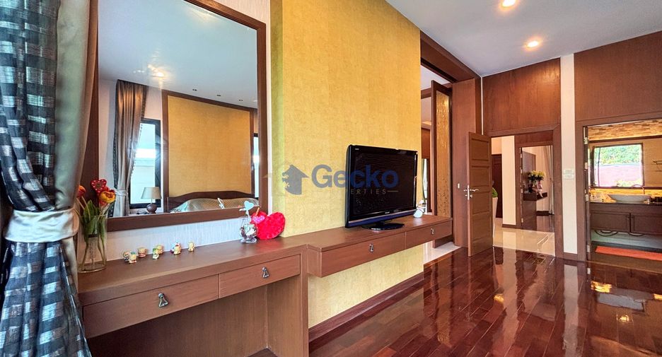 Casa en venta de 4 habitaciones en Bang Lamung, Chonburi