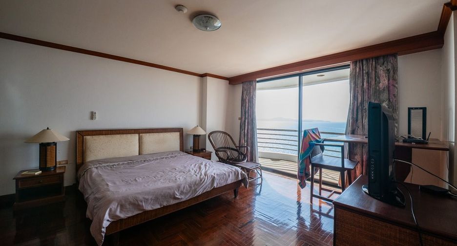 For sale 3 ベッドルーム condo in Pratumnak, Pattaya