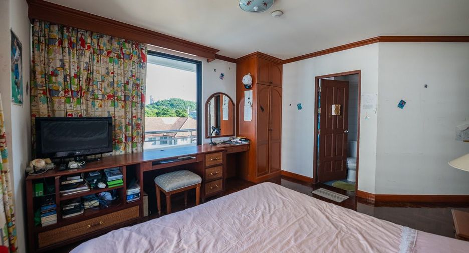 For sale 3 ベッドルーム condo in Pratumnak, Pattaya