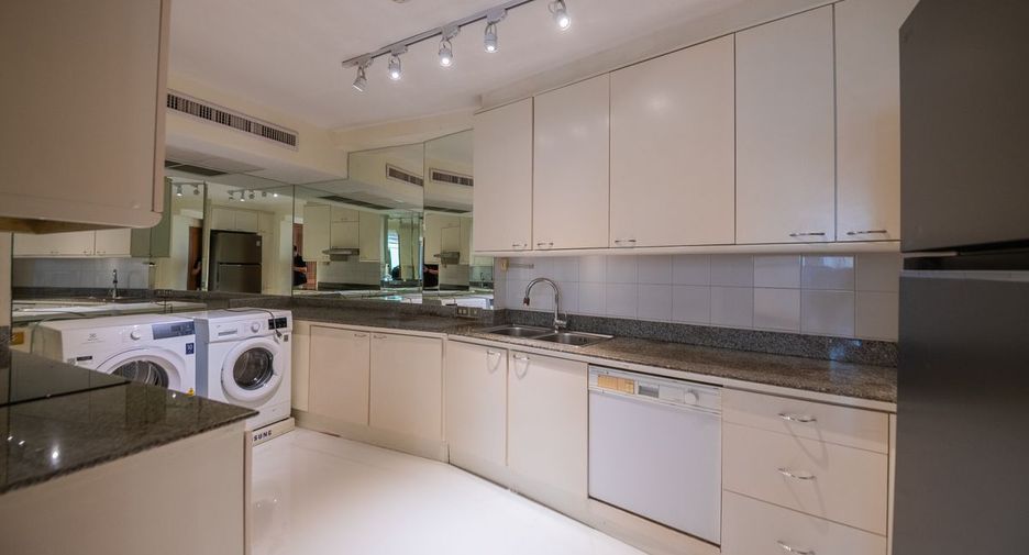 À vendre 3 chambres condo à Pratumnak, Pattaya