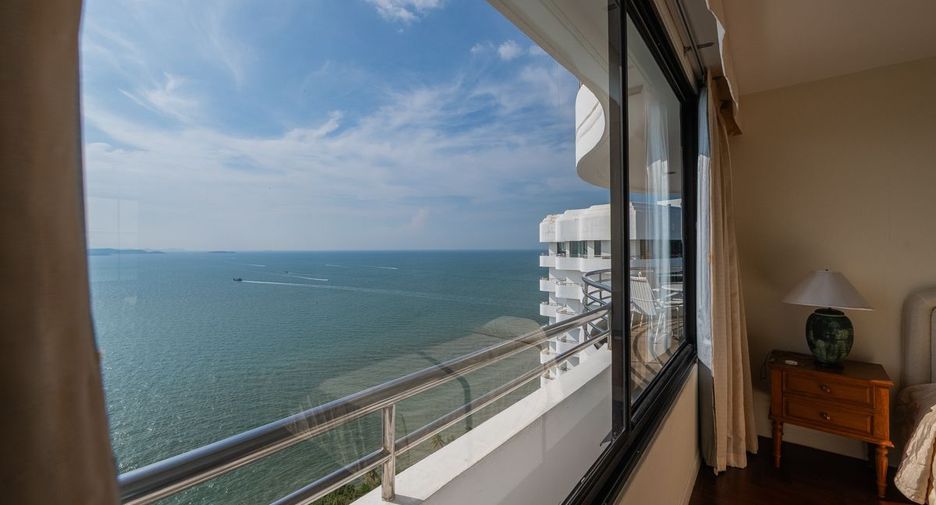 À vendre 3 chambres condo à Pratumnak, Pattaya