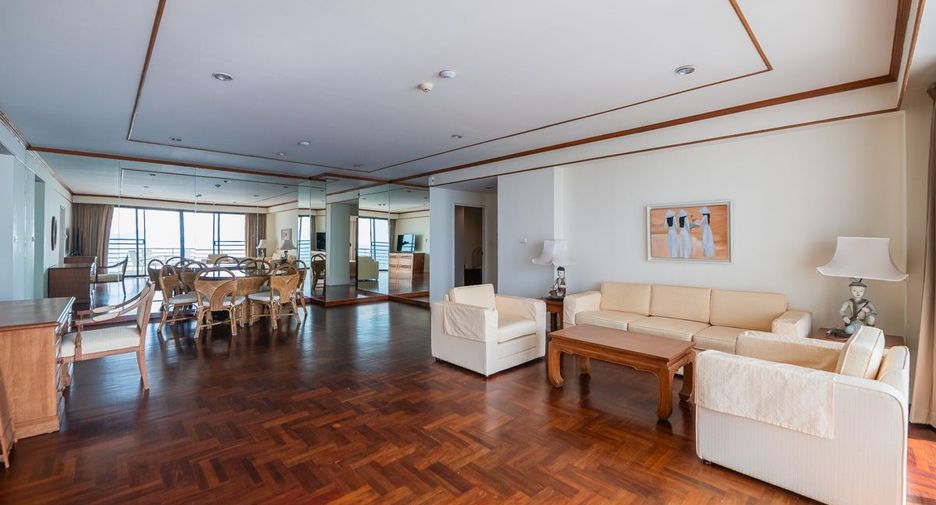 À vendre 3 chambres condo à Pratumnak, Pattaya
