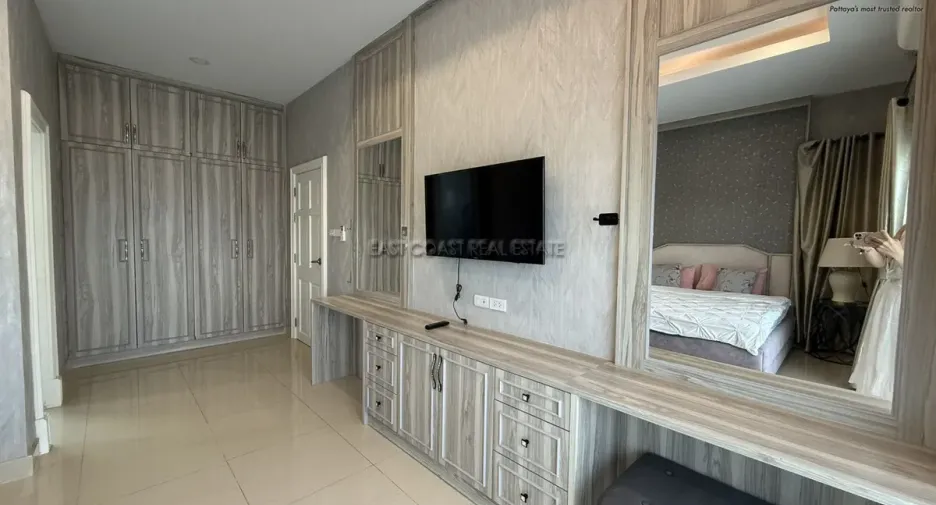Haus zur Miete mit 4 Zimmer in Huay Yai, Pattaya