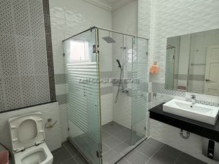 For rent 4 bedrooms house in Bang Lamung, Chonburi