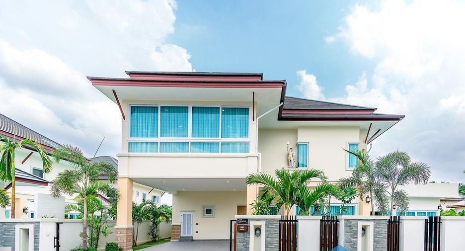 For sale 5 bedrooms house in Bang Lamung, Chonburi