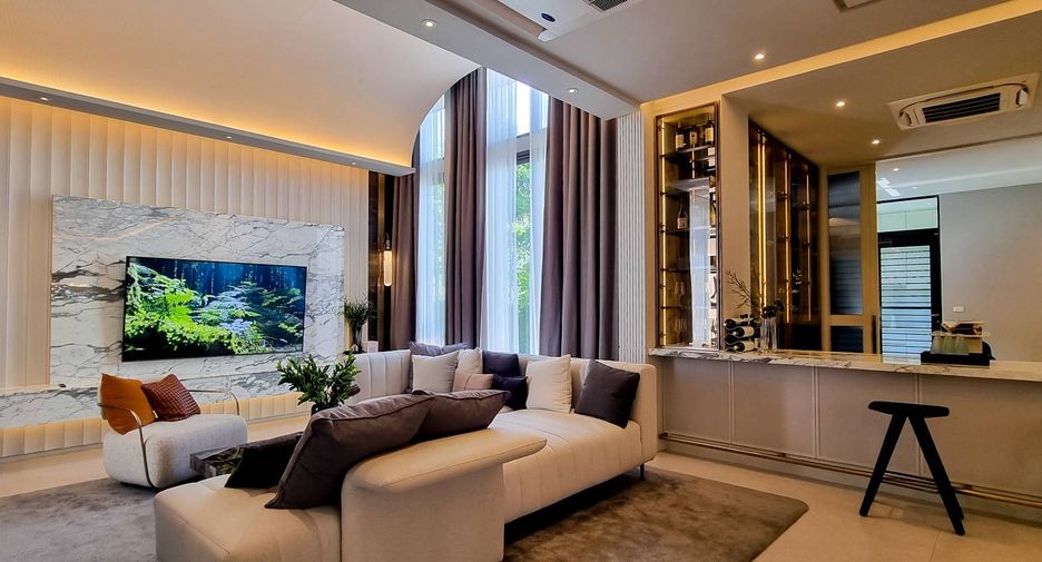 For sale 4 bedrooms house in Bang Lamung, Chonburi