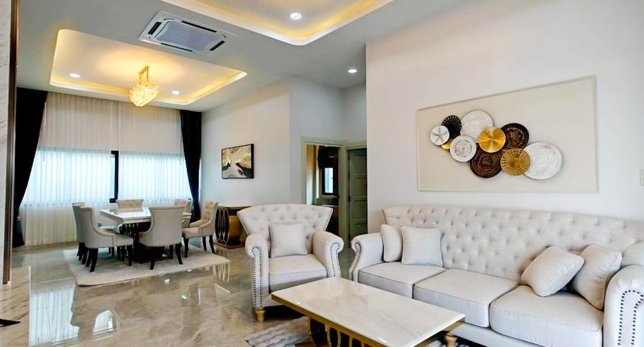 Casa en venta de 4 habitaciones en Bang Lamung, Chonburi