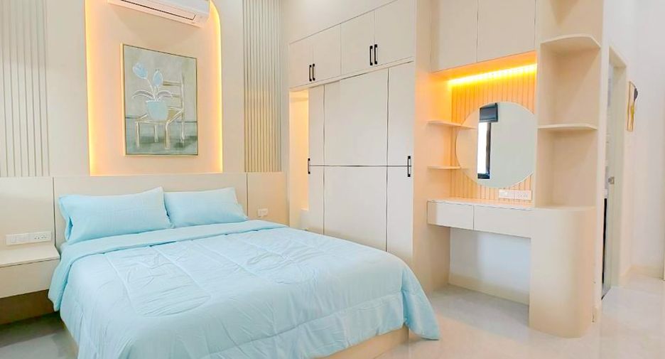 Casa en venta de 4 habitaciones en Bang Lamung, Chonburi