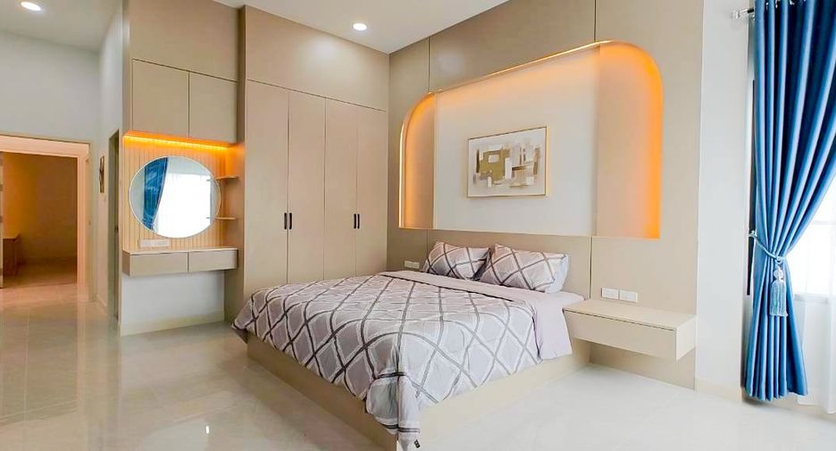 Casa en venta de 4 habitaciones en Bang Lamung, Chonburi