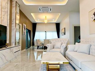 Casa en venta de 4 habitaciones en Bang Lamung, Chonburi
