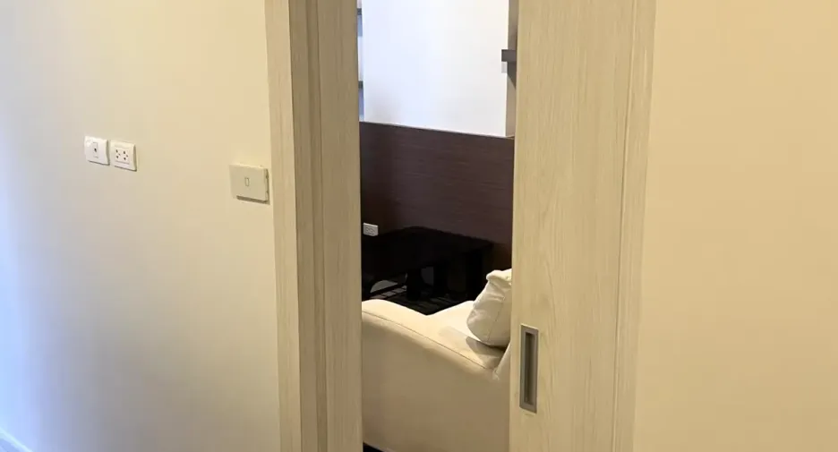 For sale 1 bed condo in Watthana, Bangkok