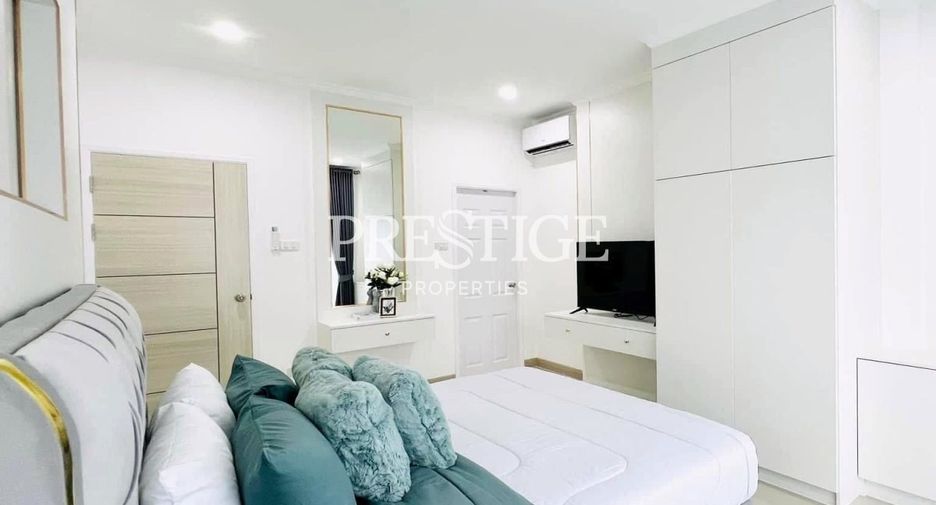 For sale 5 bedrooms house in Bang Lamung, Chonburi