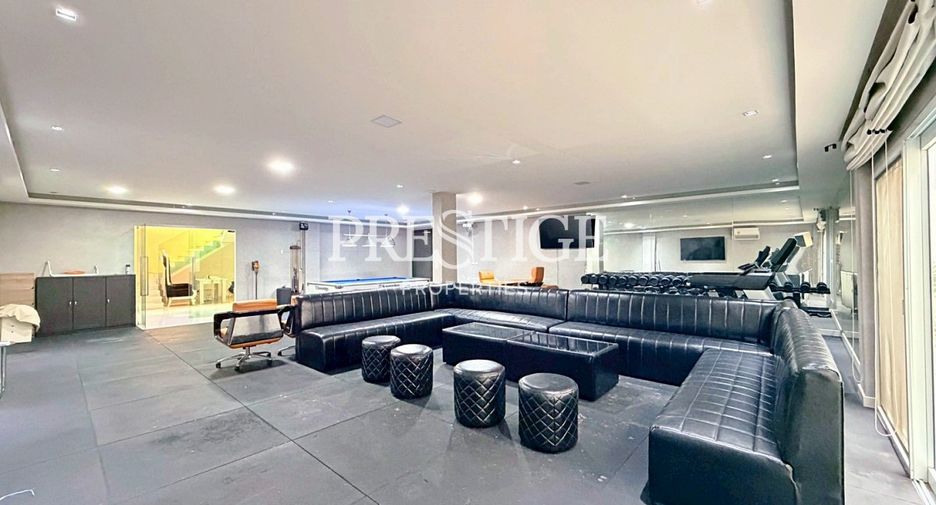Casa en venta y en alquiler de 10 habitaciones en Bang Lamung, Chonburi