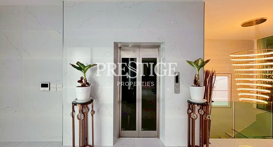 Casa en venta y en alquiler de 10 habitaciones en Bang Lamung, Chonburi