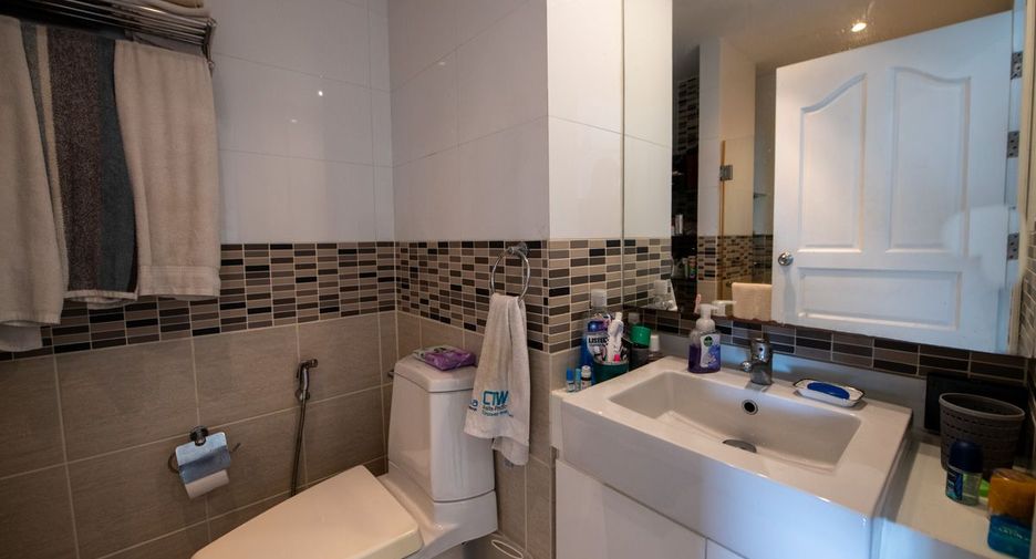 For sale 1 bed condo in Bang Lamung, Chonburi