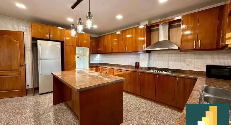 For rent 5 bedrooms house in Jomtien, Pattaya