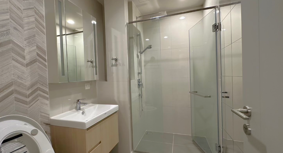 For sale 1 bed condo in Khlong Toei, Bangkok
