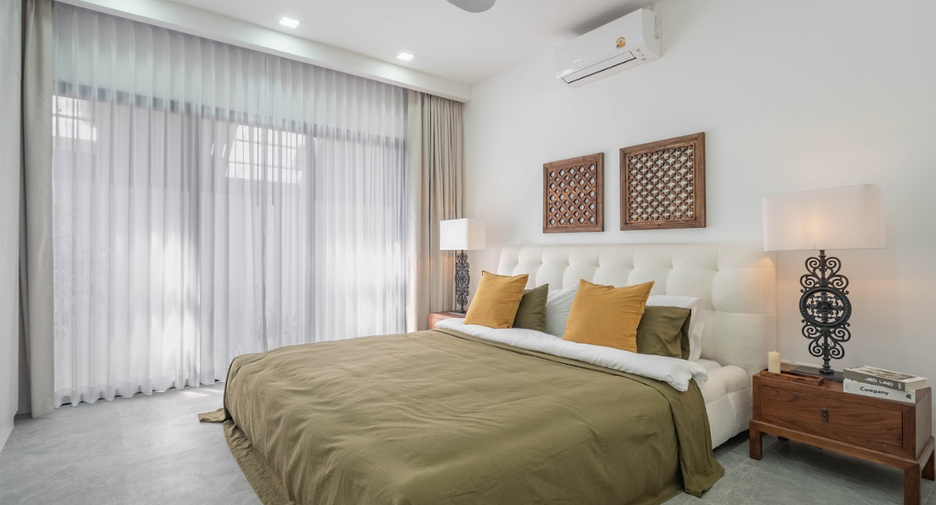 For sale 5 bedrooms villa in East Pattaya, Pattaya