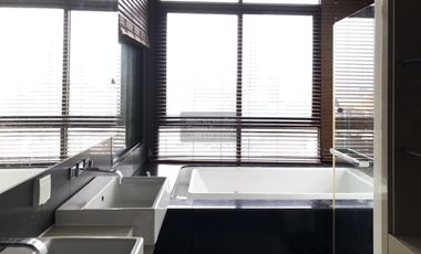 Condo en alquiler de 2 habitaciones en Huai Khwang, Bangkok