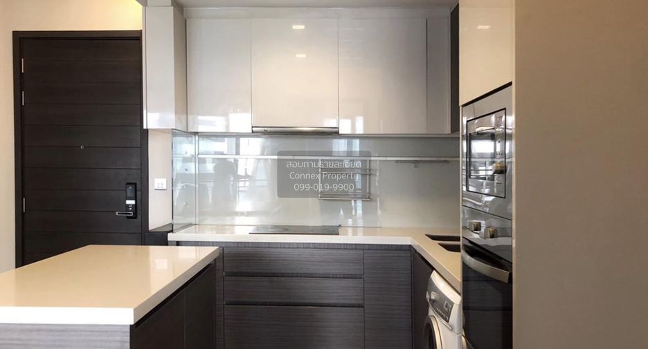 For rent 2 bedrooms condo in Huai Khwang, Bangkok