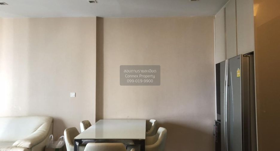 For rent 2 bedrooms condo in Huai Khwang, Bangkok