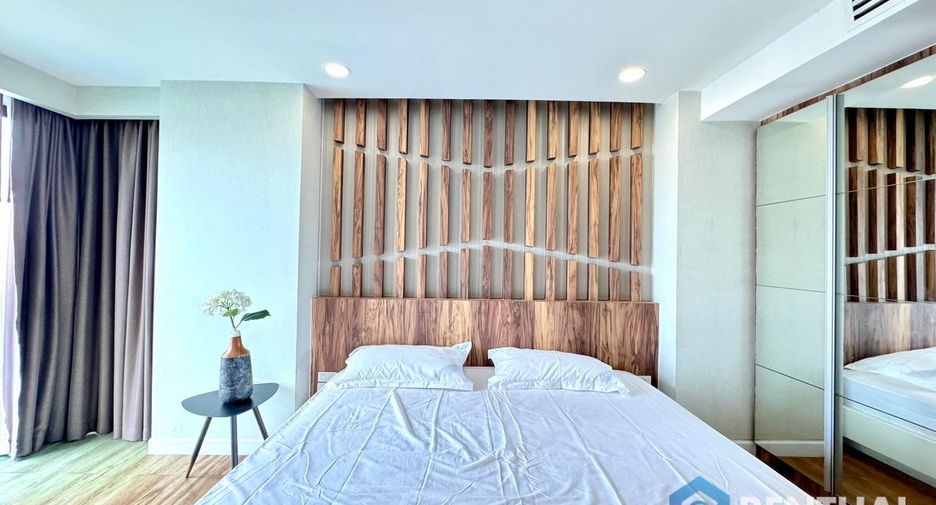 For sale 2 ベッドルーム condo in Bang Lamung, Chonburi