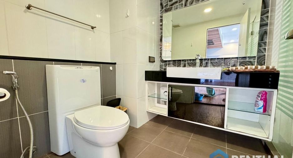 For sale 2 ベッドルーム condo in Bang Lamung, Chonburi