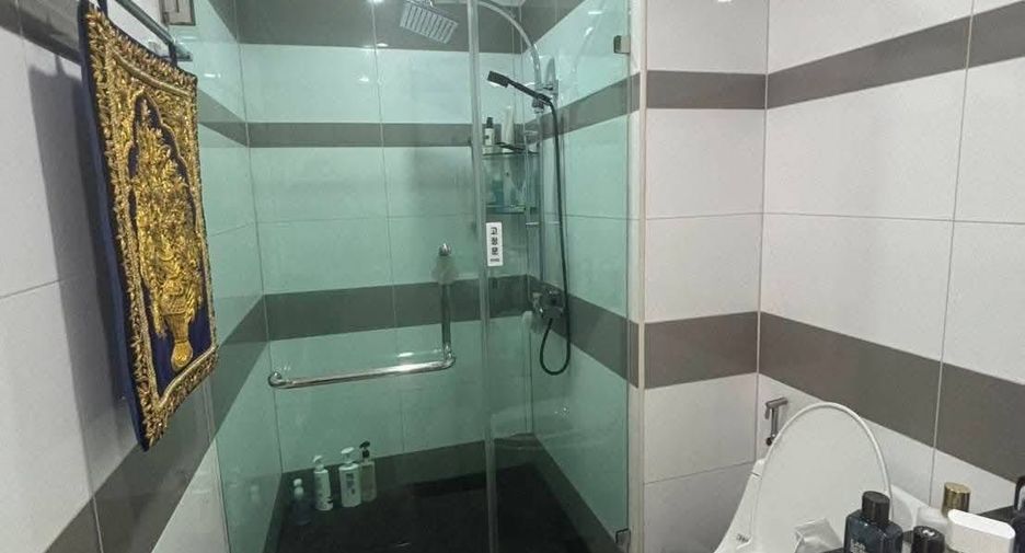 Продажа 2 спальни кондо в Пратумнак, Паттайя