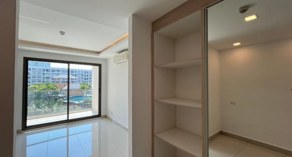Wohnung zum Kauf mit Studio in Bang Lamung, Chonburi