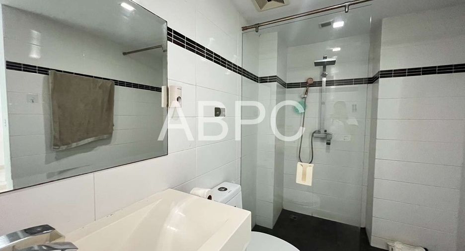 For rent 1 bed condo in Mueang Rayong, Rayong