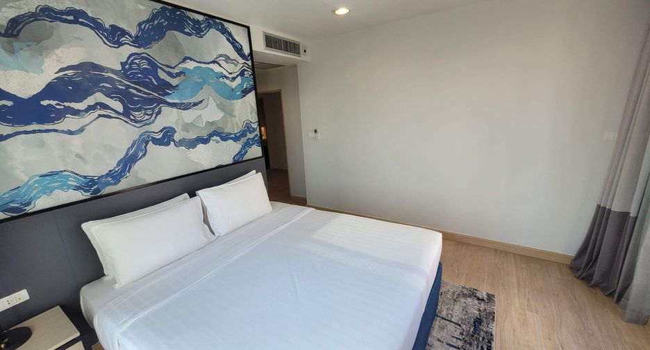 For rent 3 bedrooms condo in Khlong Toei, Bangkok