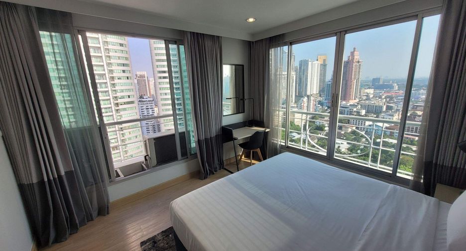For rent 3 bedrooms condo in Khlong Toei, Bangkok