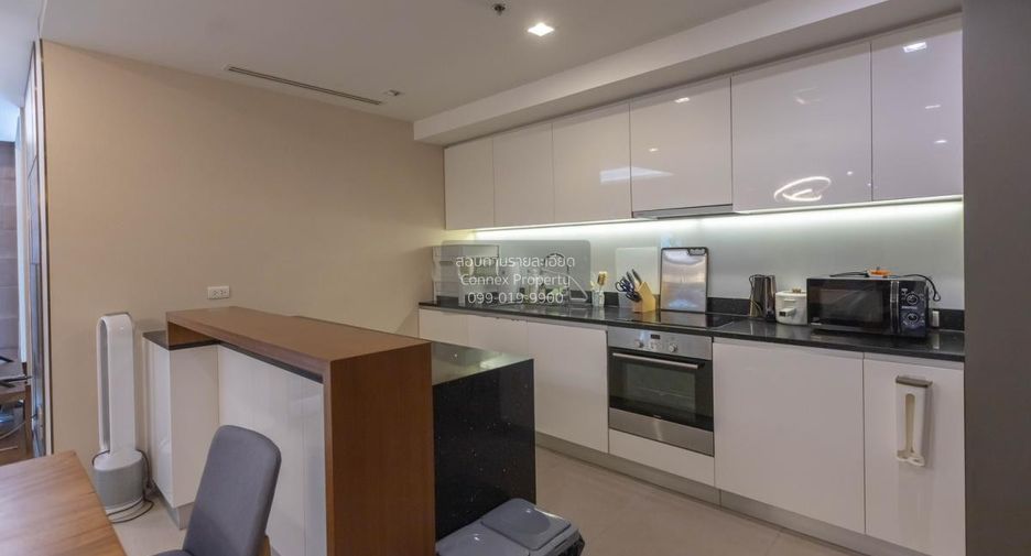 For sale 3 bedrooms condo in Sathon, Bangkok