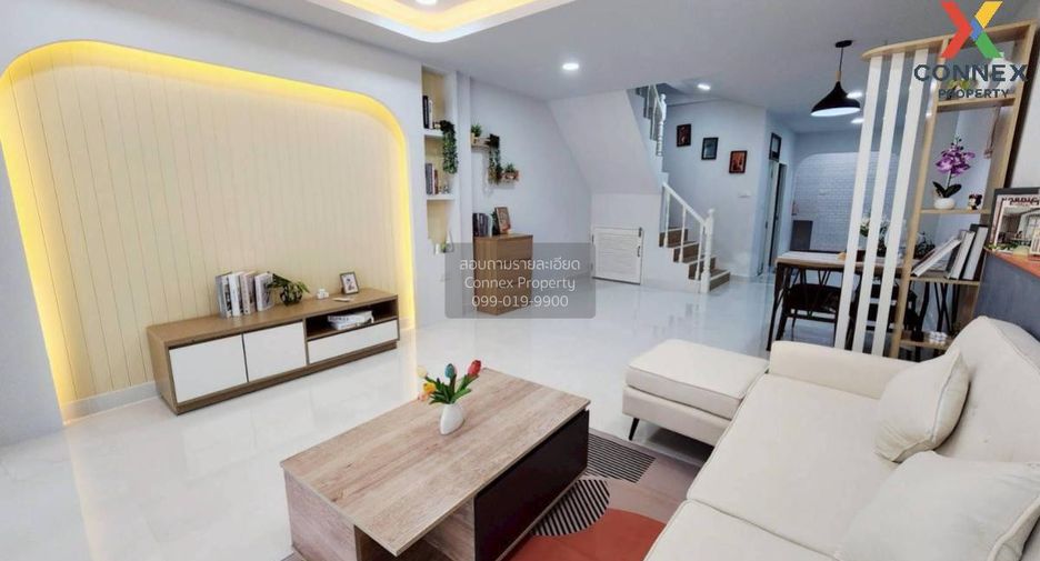Casa adosada en venta de 2 habitaciones en Thanyaburi, Pathum Thani