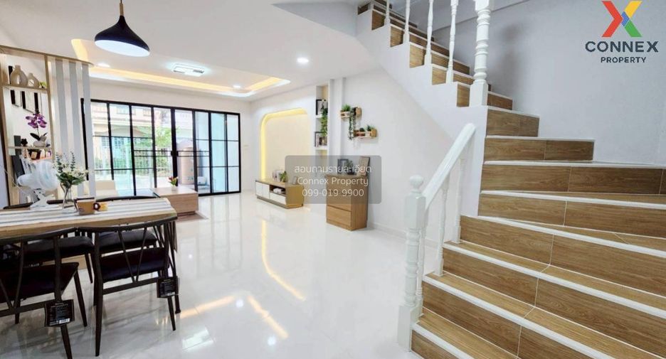 Casa adosada en venta de 2 habitaciones en Thanyaburi, Pathum Thani