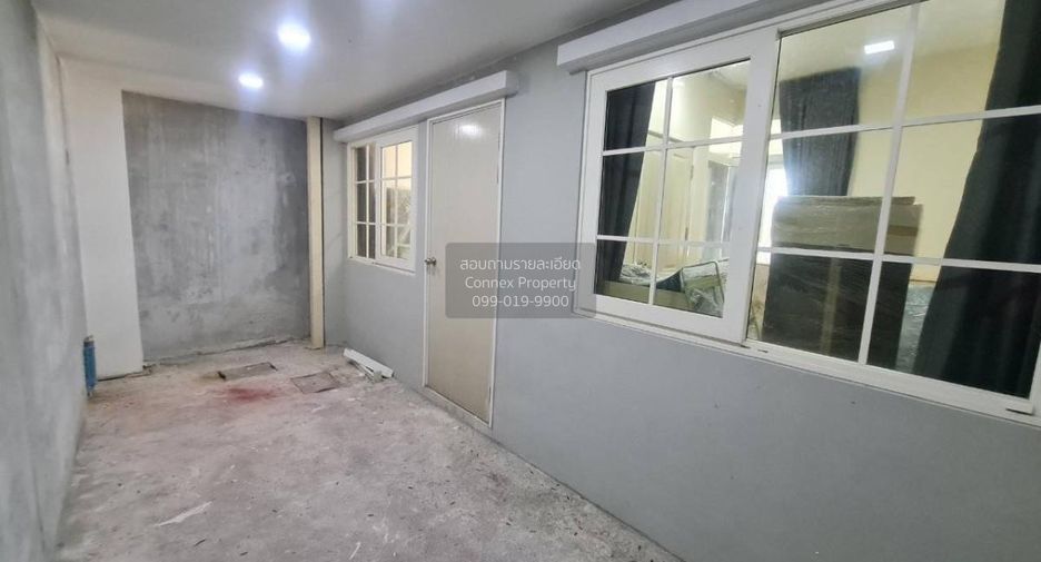 For sale 4 bedrooms townhouse in Rat Burana, Bangkok