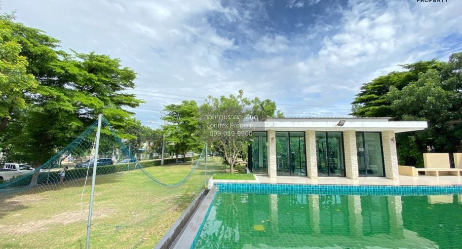 For sale 3 bedrooms house in Lat Krabang, Bangkok