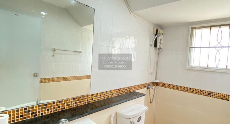 For sale 3 bedrooms house in Lat Krabang, Bangkok