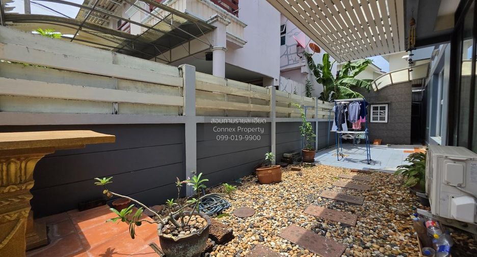 À vendre 6 chambres maison à Bang Khun Thian, Bangkok
