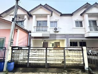 For sale 3 bedrooms townhouse in Mueang Nakhon Pathom, Nakhon Pathom