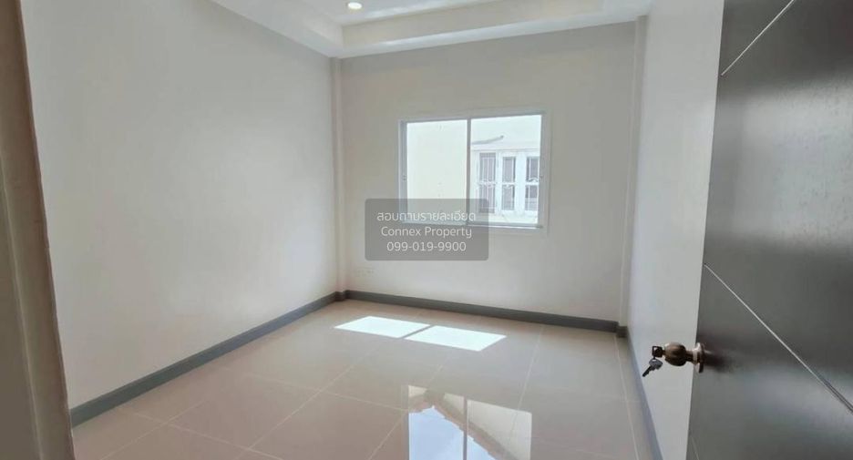 For sale 4 bedrooms townhouse in Bang Bua Thong, Nonthaburi