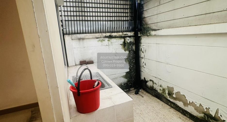 For sale 2 bedrooms townhouse in Mueang Nonthaburi, Nonthaburi