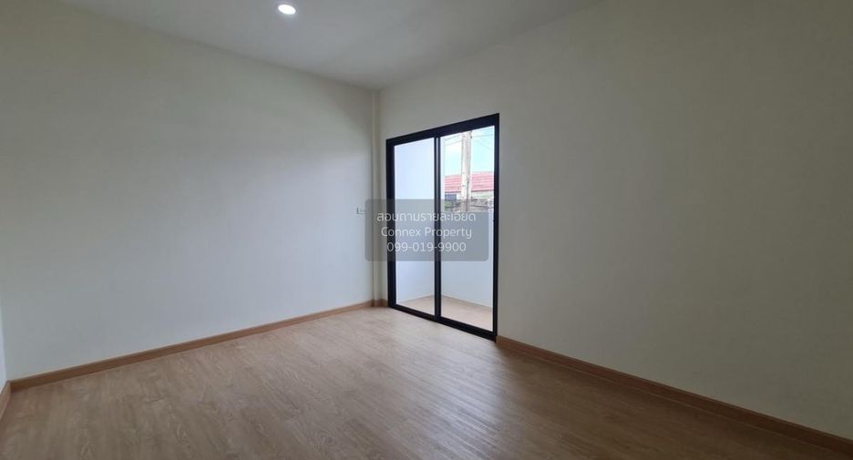 Reihenhaus zum Kauf mit 3 Zimmer in Khlong Sam Wa, Bangkok