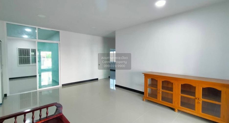 For sale 4 ベッドルーム house in Phutthamonthon, Nakhon Pathom