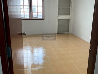 Casa adosada en venta de 4 habitaciones en Bang Na, Bangkok