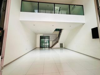 For sale 3 ベッドルーム townhouse in Bang Khun Thian, Bangkok