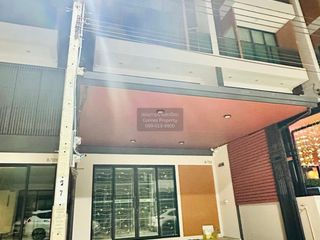 For sale 3 ベッドルーム townhouse in Bang Khun Thian, Bangkok