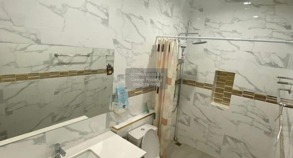 For sale 3 bedrooms townhouse in Bang Khun Thian, Bangkok