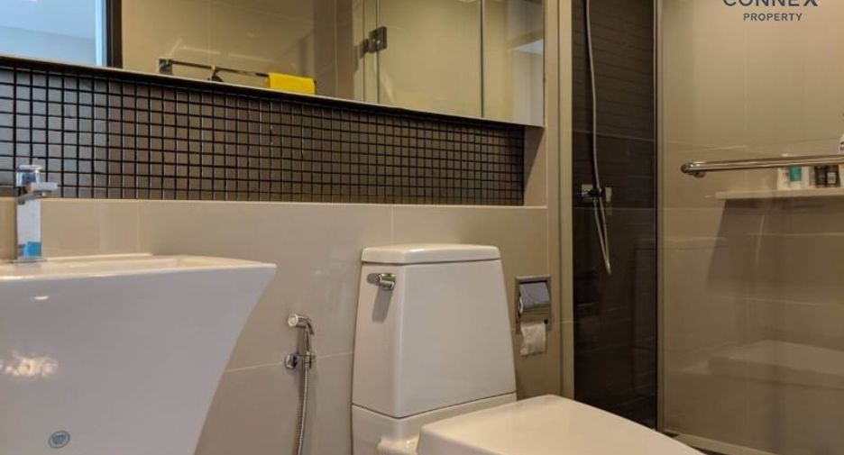 For rent 2 bedrooms condo in Sathon, Bangkok