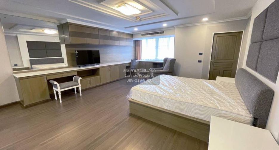 À louer 4 chambres condo à Watthana, Bangkok